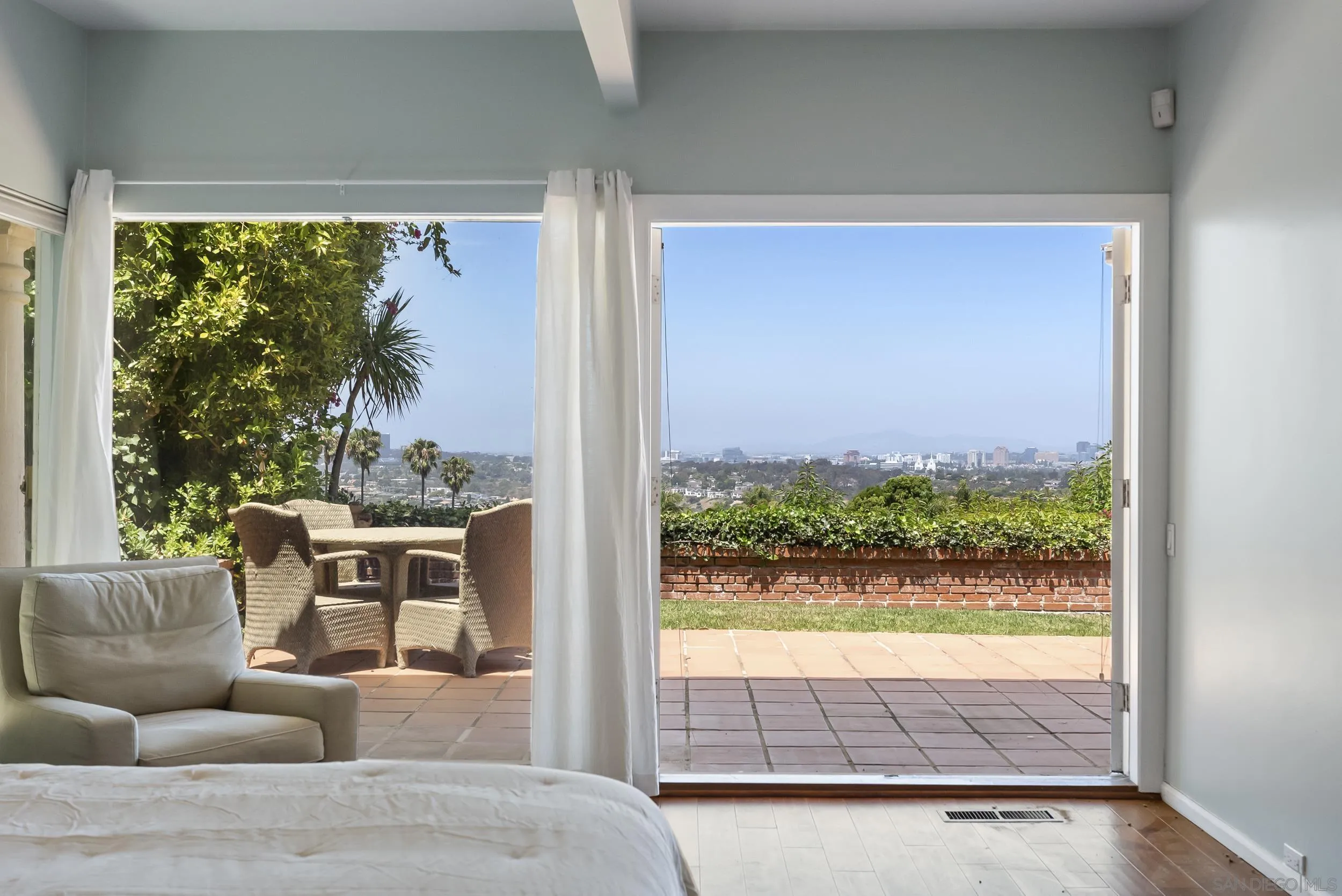 2326 Rue Adriane La Jolla, CA 92037 - Photo 23 of 42