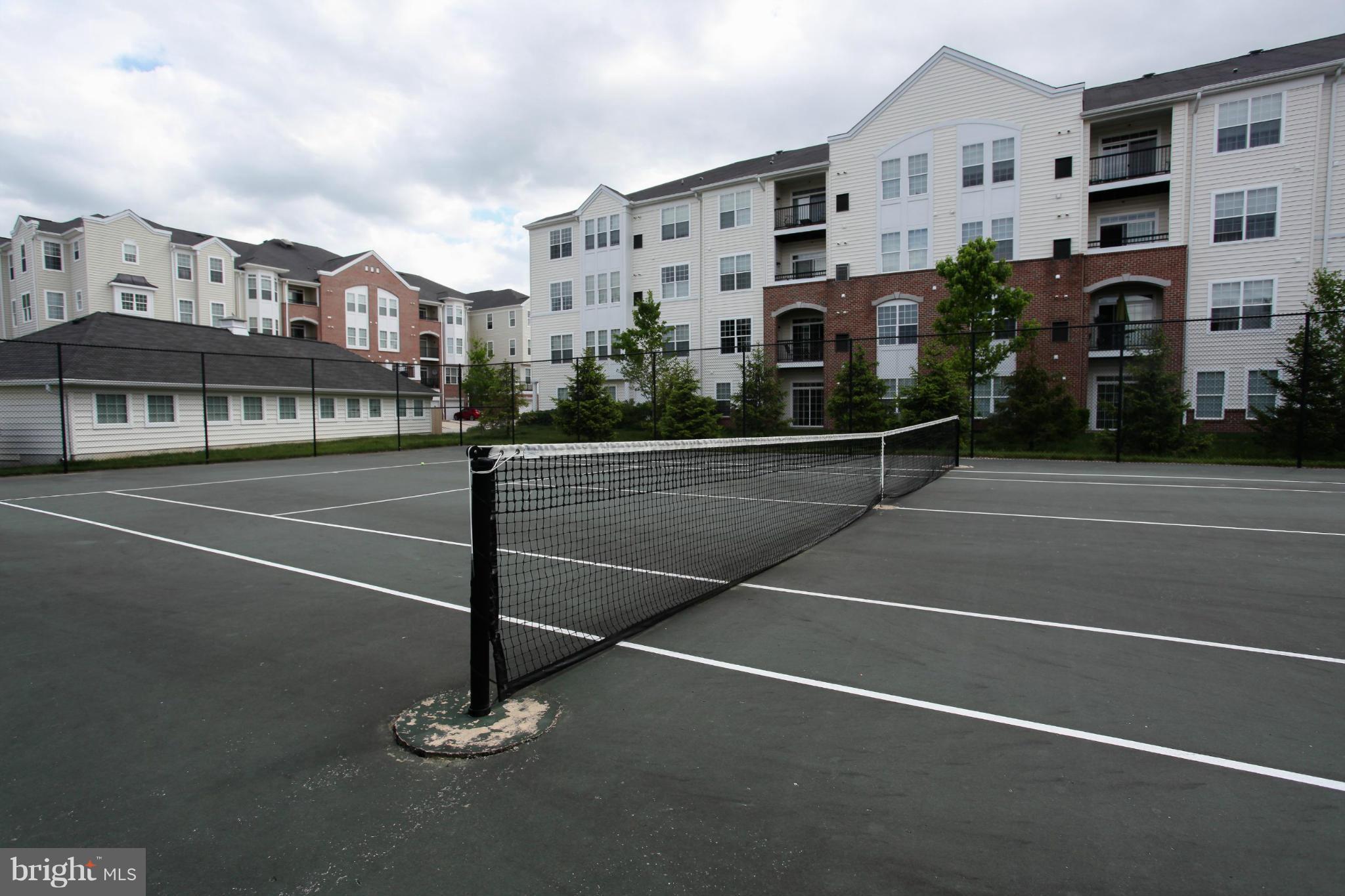 7325 Brookview Road, Unit 406 Elkridge, MD 21075 - Photo 23 of 25 Community tennis courts