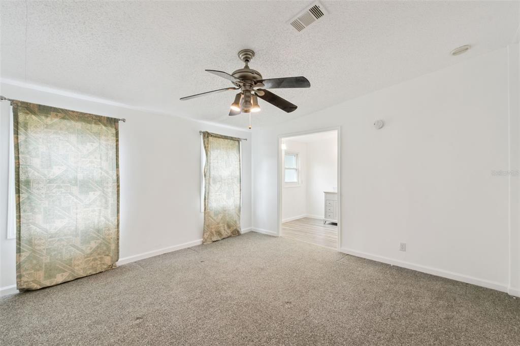 42 Maplehurst Avenue DeBary, FL 32713 - Photo 11 of 21