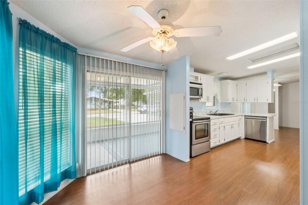 42 Maplehurst Avenue DeBary, FL 32713 - Photo 7 of 21
