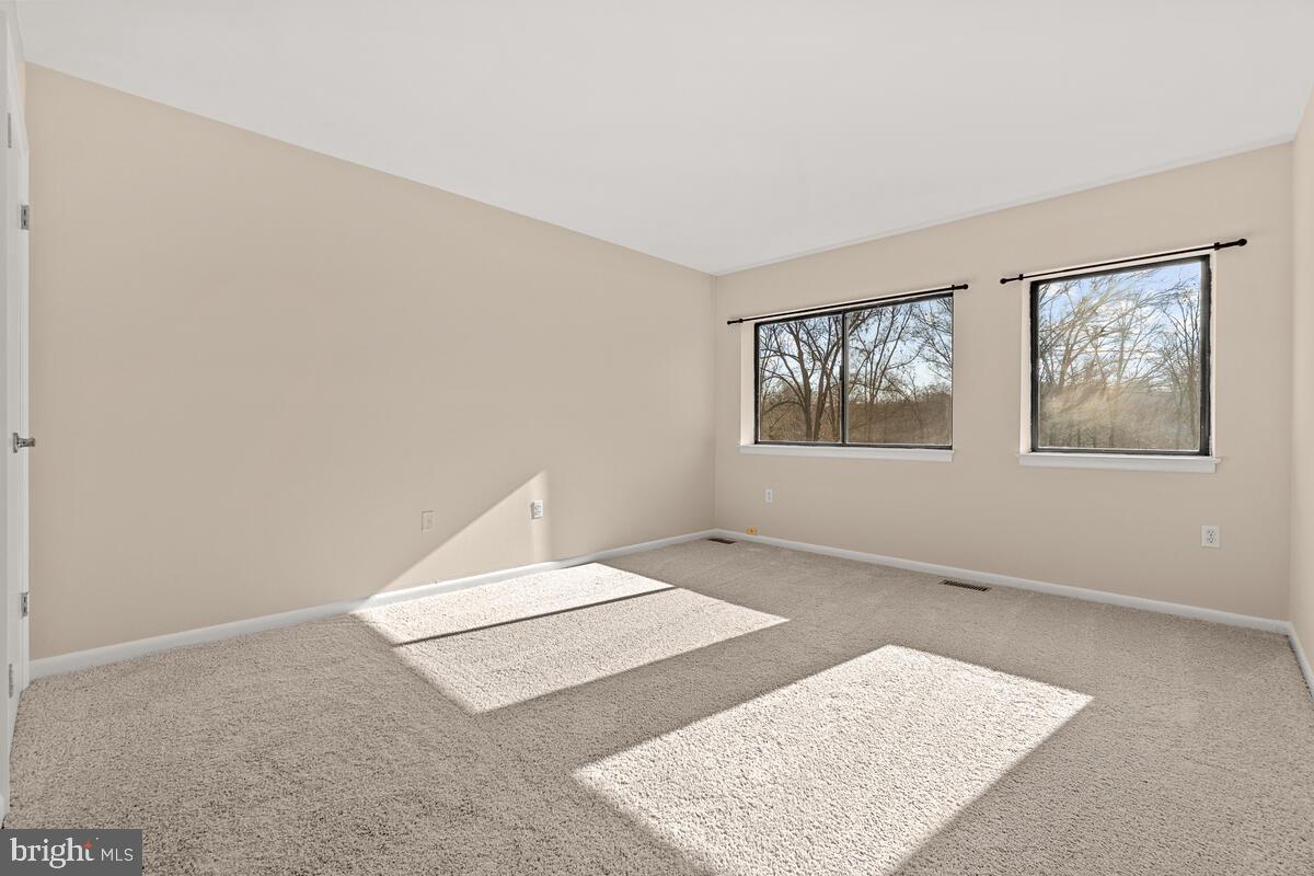 5689 Vantage Point Road Columbia, MD 21044 - Photo 19 of 41 Primary bedroom