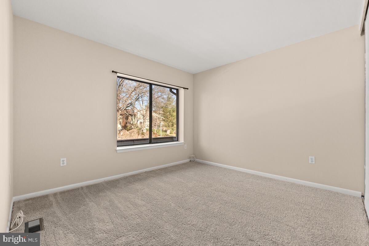 5689 Vantage Point Road Columbia, MD 21044 - Photo 25 of 41 Bedroom two,