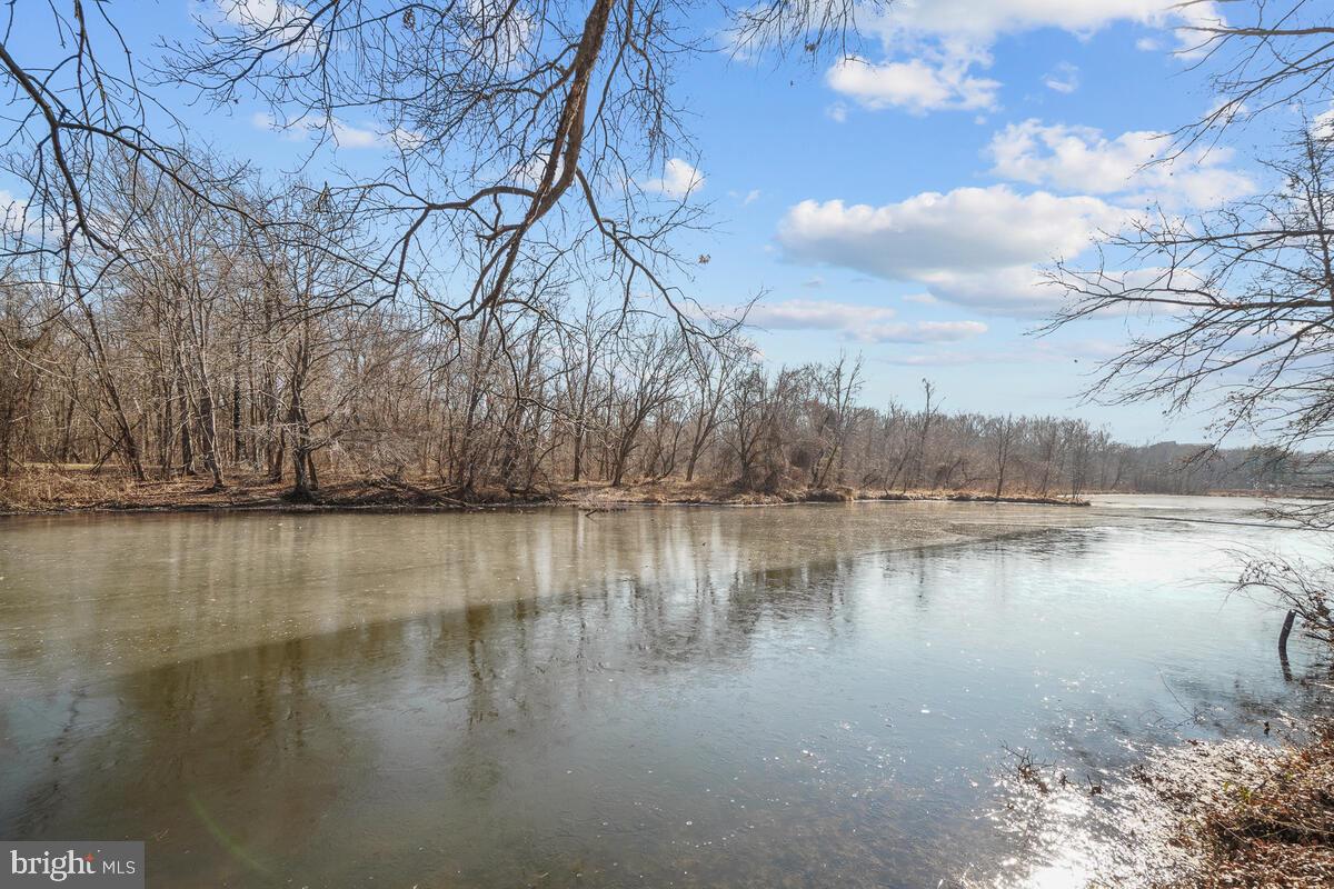 5689 Vantage Point Road Columbia, MD 21044 - Photo 37 of 41 Lake Kittamaqundi