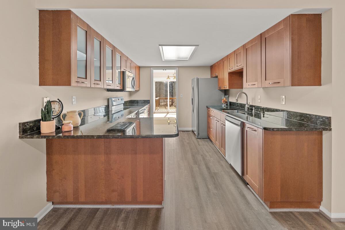 5689 Vantage Point Road Columbia, MD 21044 - Photo 9 of 41 Kitchen