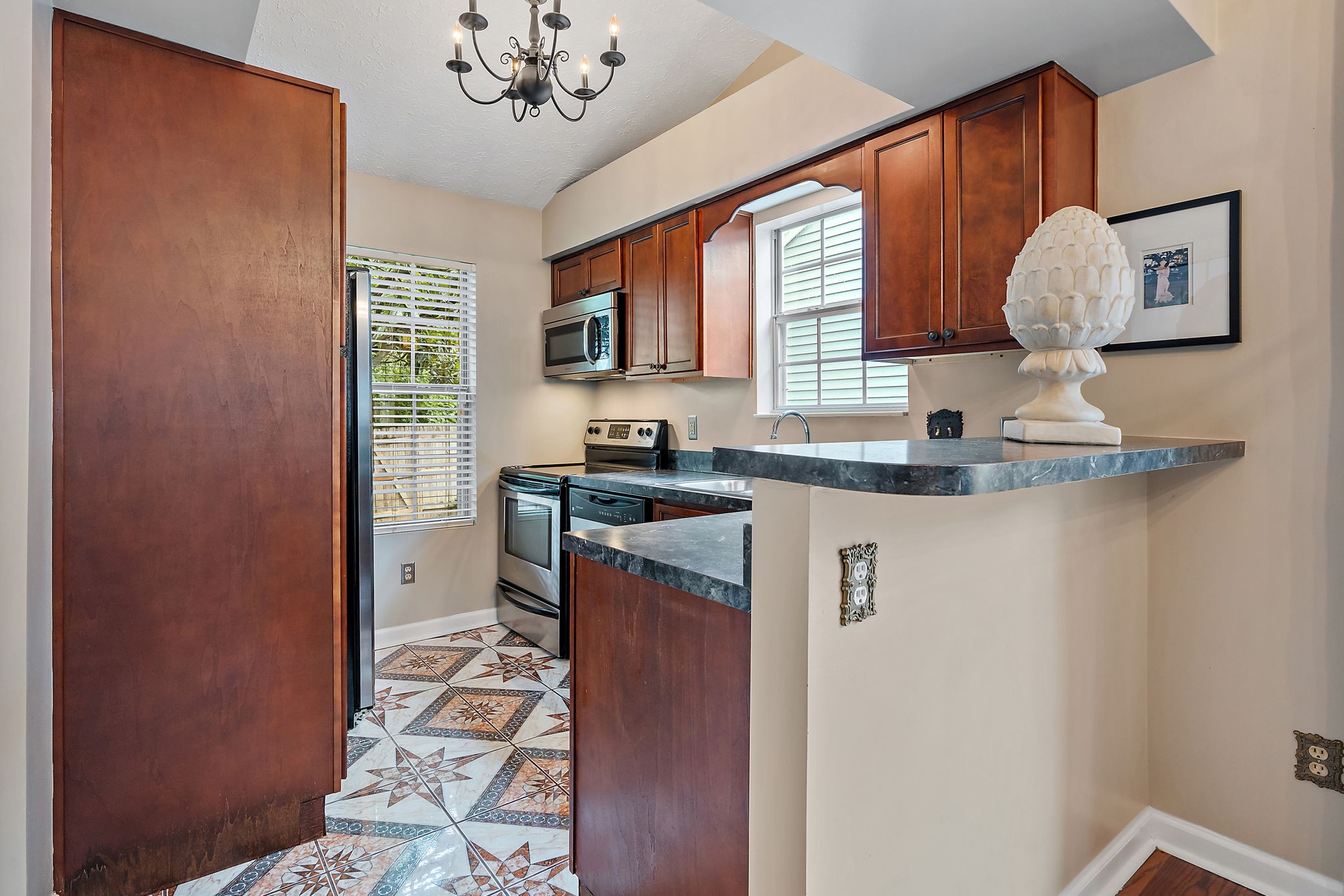 2332 Benay Road Nashville, TN 37214 - Photo 11 of 25 Gallery Image 11
