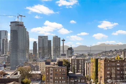 $924,950 | 700 East Denny Way, Unit PH3, Seattle, WA 98122