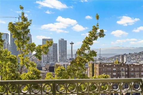 $874,995 | 700 East Denny Way, Unit PH3, Seattle, WA 98122