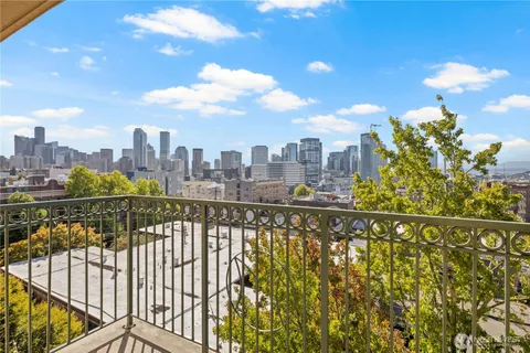 $874,995 | 700 East Denny Way, Unit 603, Seattle, WA 98122