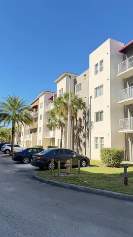 $1,900 | 11050 Southwest 196th Street, Unit 205, Cutler Bay, FL 33157