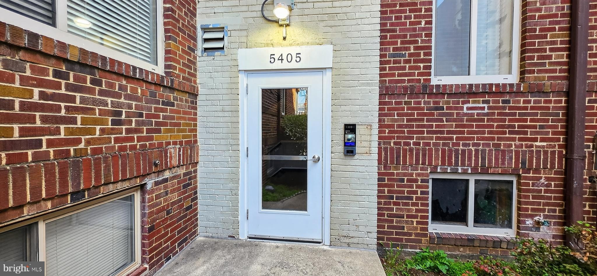 5405 9th Street Northwest, Unit 306 Washington, DC 20011 - Photo 7 of 28
