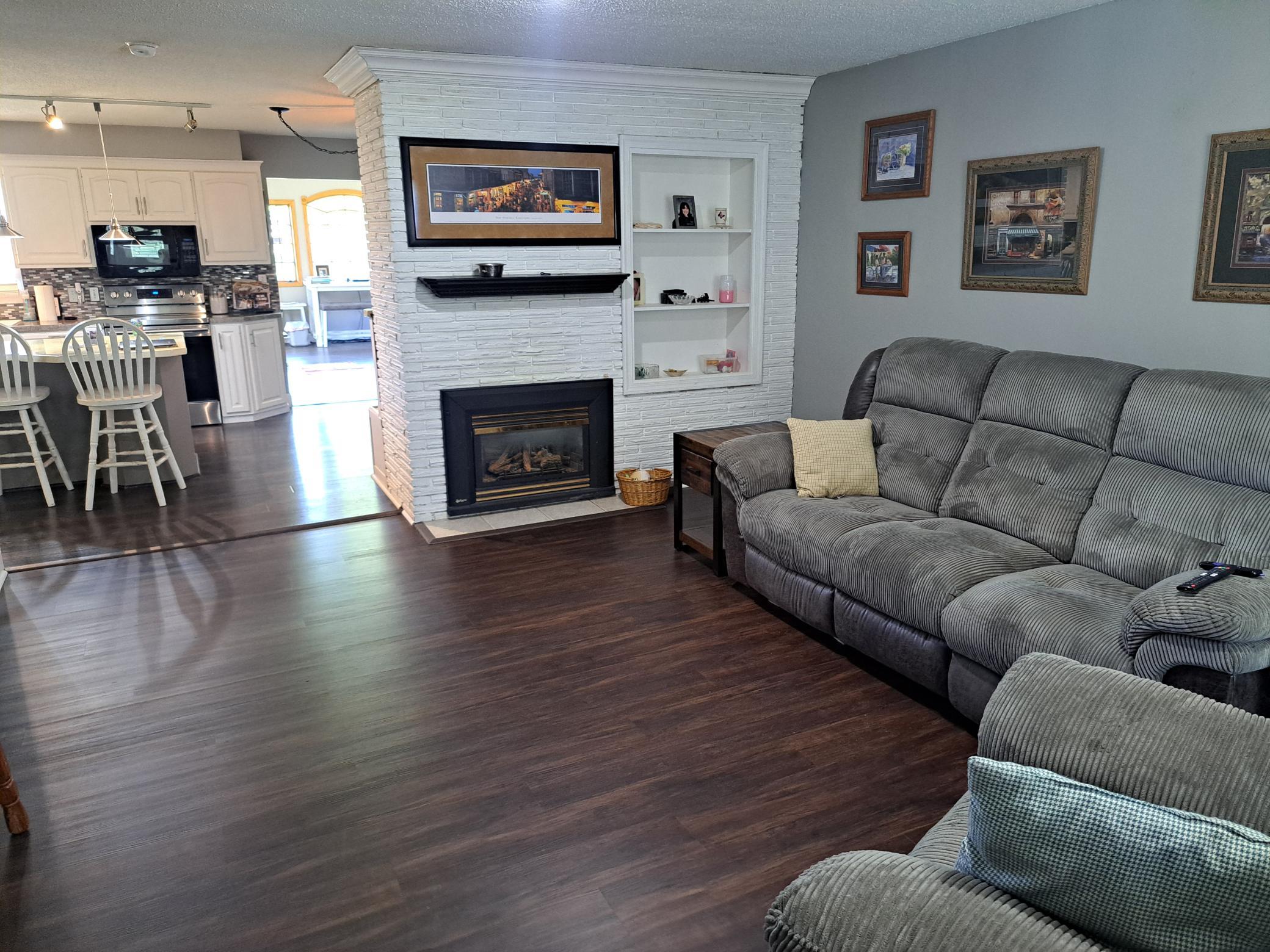 314 Meredith Road Albert Lea, MN 56007 - Photo 3 of 25