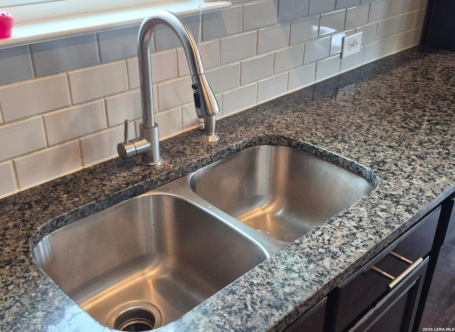 7102 Zuma Beach Converse, TX 78109 - Photo 14 of 31 a close view of sink