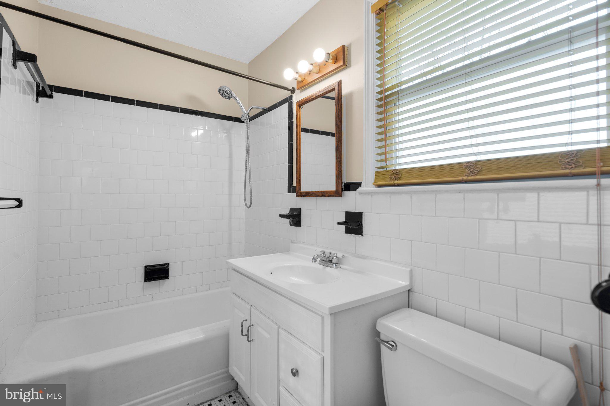 2001 Rittenhouse Street Hyattsville, MD 20782 - Photo 19 of 27 Upper level full bathroom