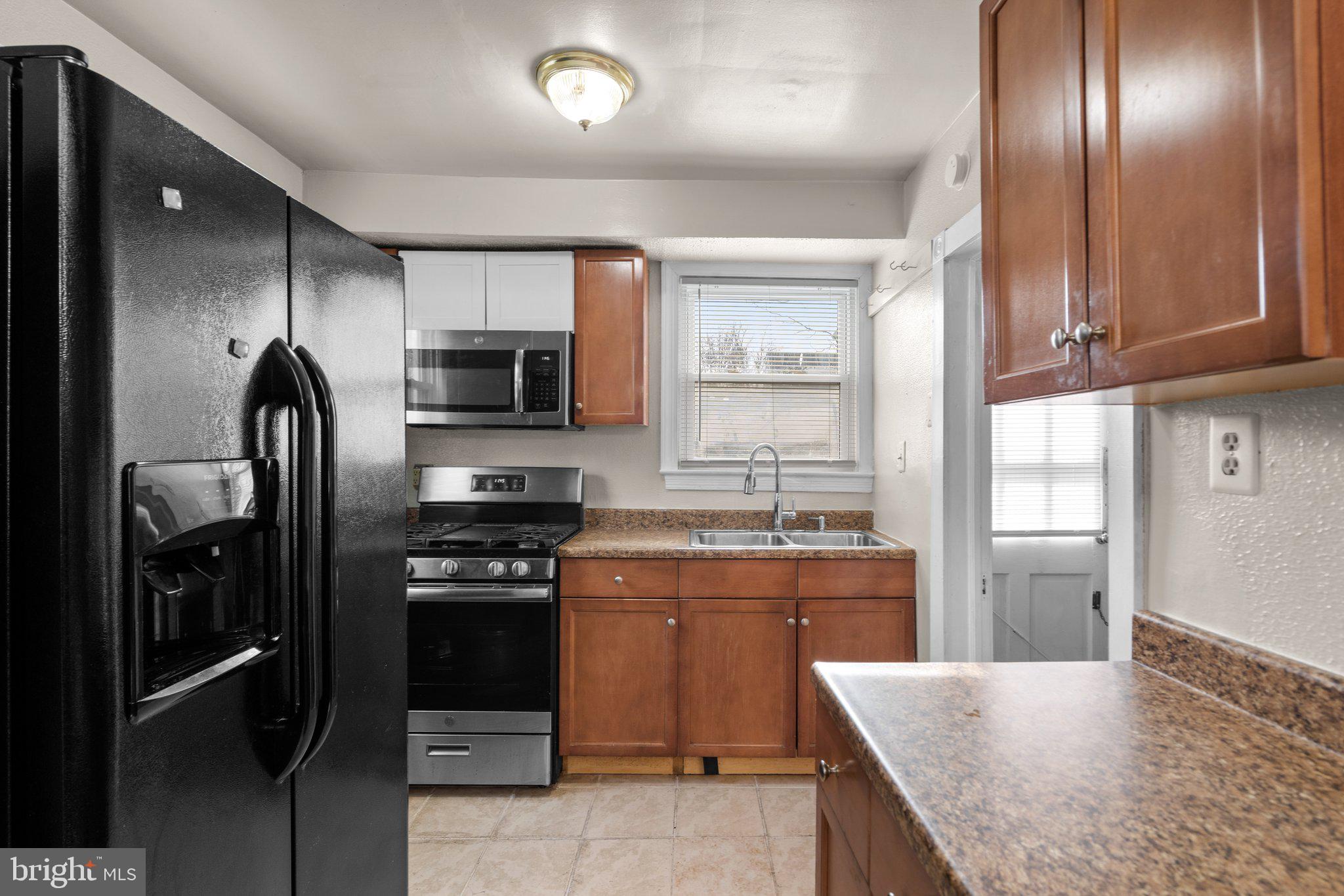 2001 Rittenhouse Street Hyattsville, MD 20782 - Photo 8 of 27