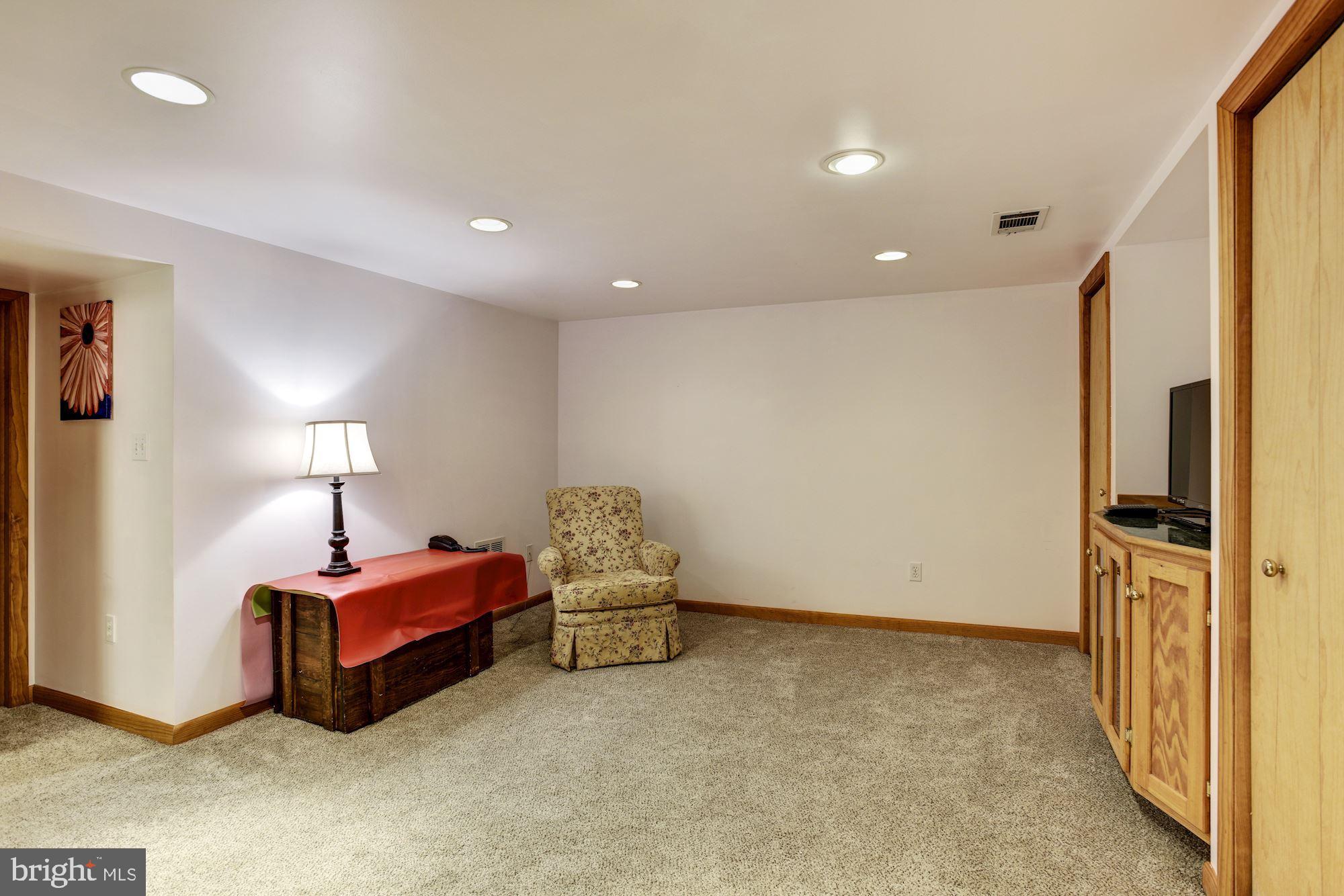 1953 Holborn Road Baltimore, MD 21222 - Photo 14 of 22 Family Room