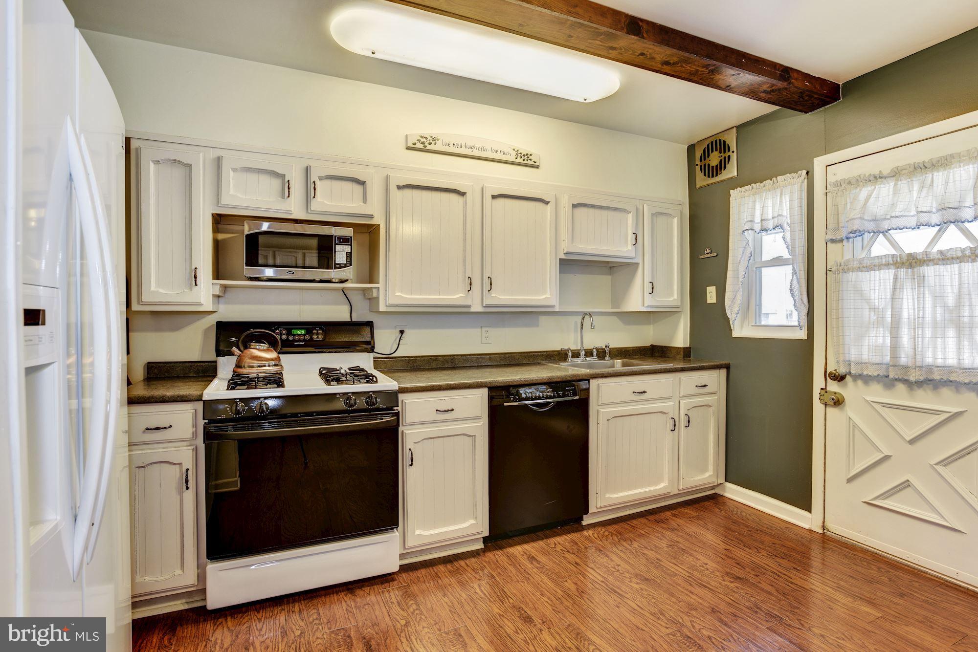 1953 Holborn Road Baltimore, MD 21222 - Photo 8 of 22 Kitchen/Dining Room