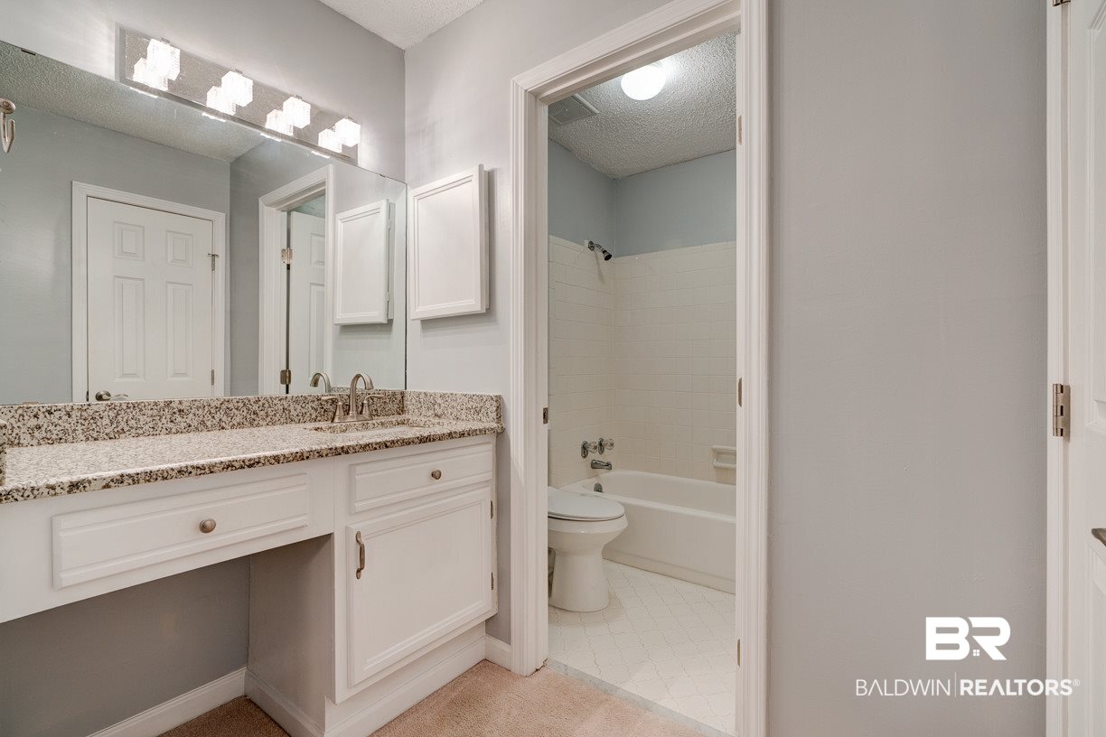 2901 Grant Street, Unit 702 Mobile, AL 36606 - Photo 13 of 30