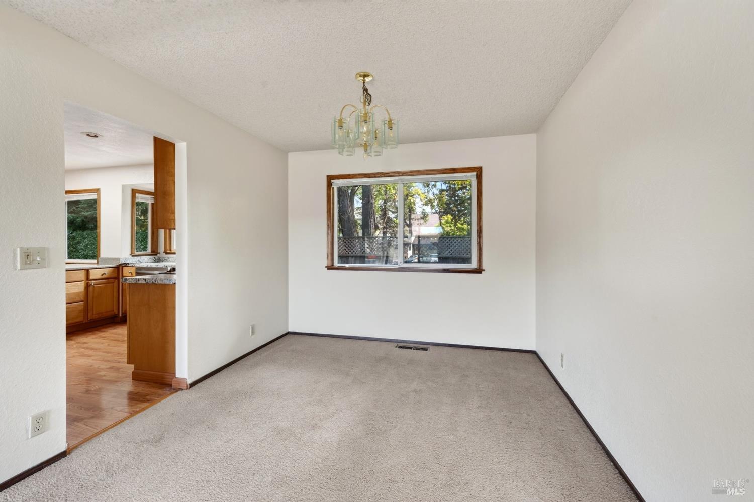 4410 Hampton Court Rohnert Park, CA 94928 - Photo 10 of 32 Gallery Image 10