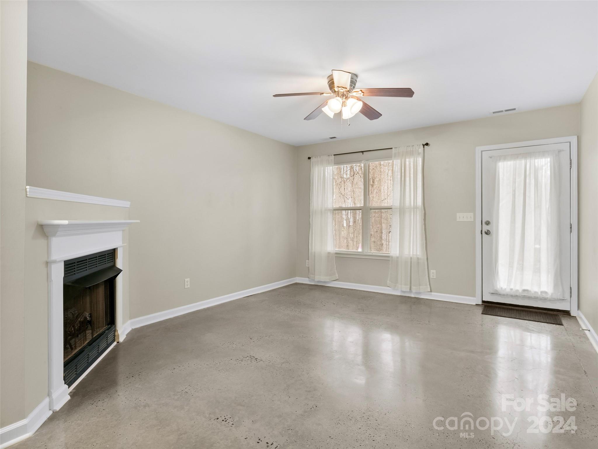 36 Queen Road, Unit D Candler, NC 28715 - Photo 2 of 22 Gallery Image 2