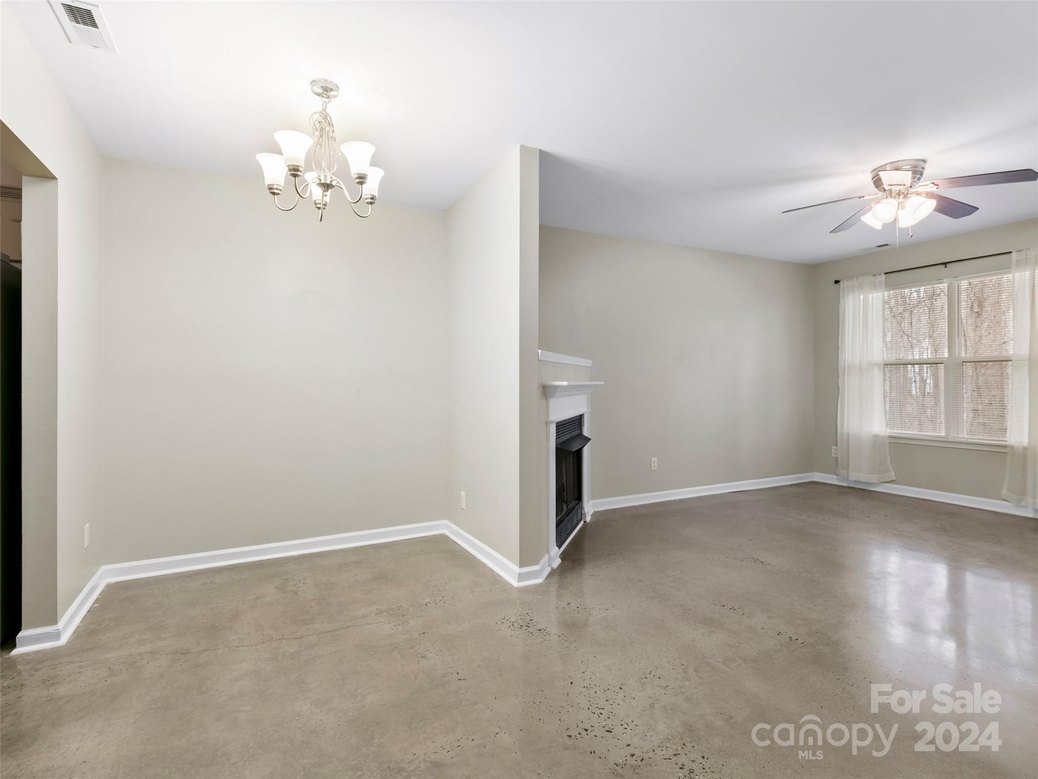 36 Queen Road, Unit D Candler, NC 28715 - Photo 6 of 22 Gallery Image 6
