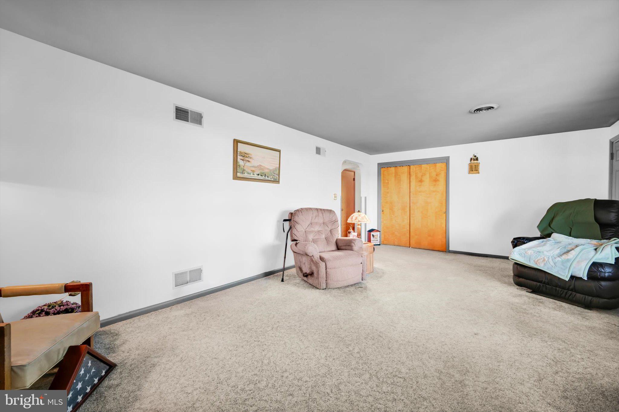 627 Pine Hill Road Lititz, PA 17543 - Photo 10 of 48