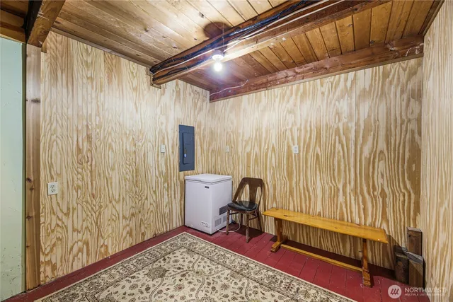 $350,000 | 710 Snoqualmie Drive, Snoqualmie Pass, WA 98068