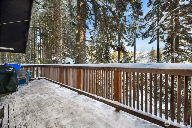 $350,000 | 710 Snoqualmie Drive, Snoqualmie Pass, WA 98068