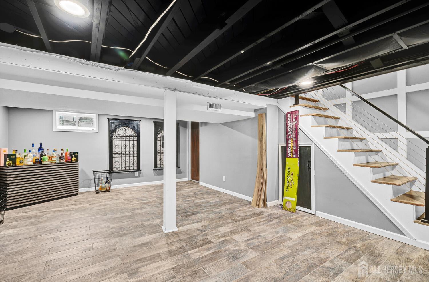 91 Crestview Road Fords, NJ 08863 - Photo 32 of 41