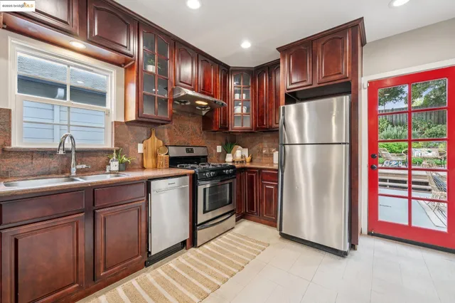 $798,000 | 3873 Coolidge Avenue, Oakland, CA 94602