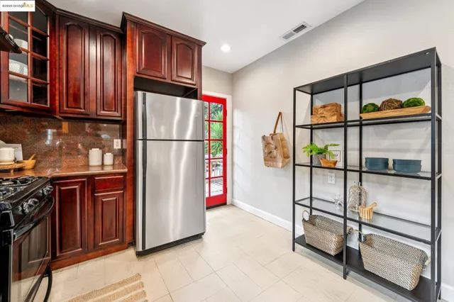 $798,000 | 3873 Coolidge Avenue, Oakland, CA 94602