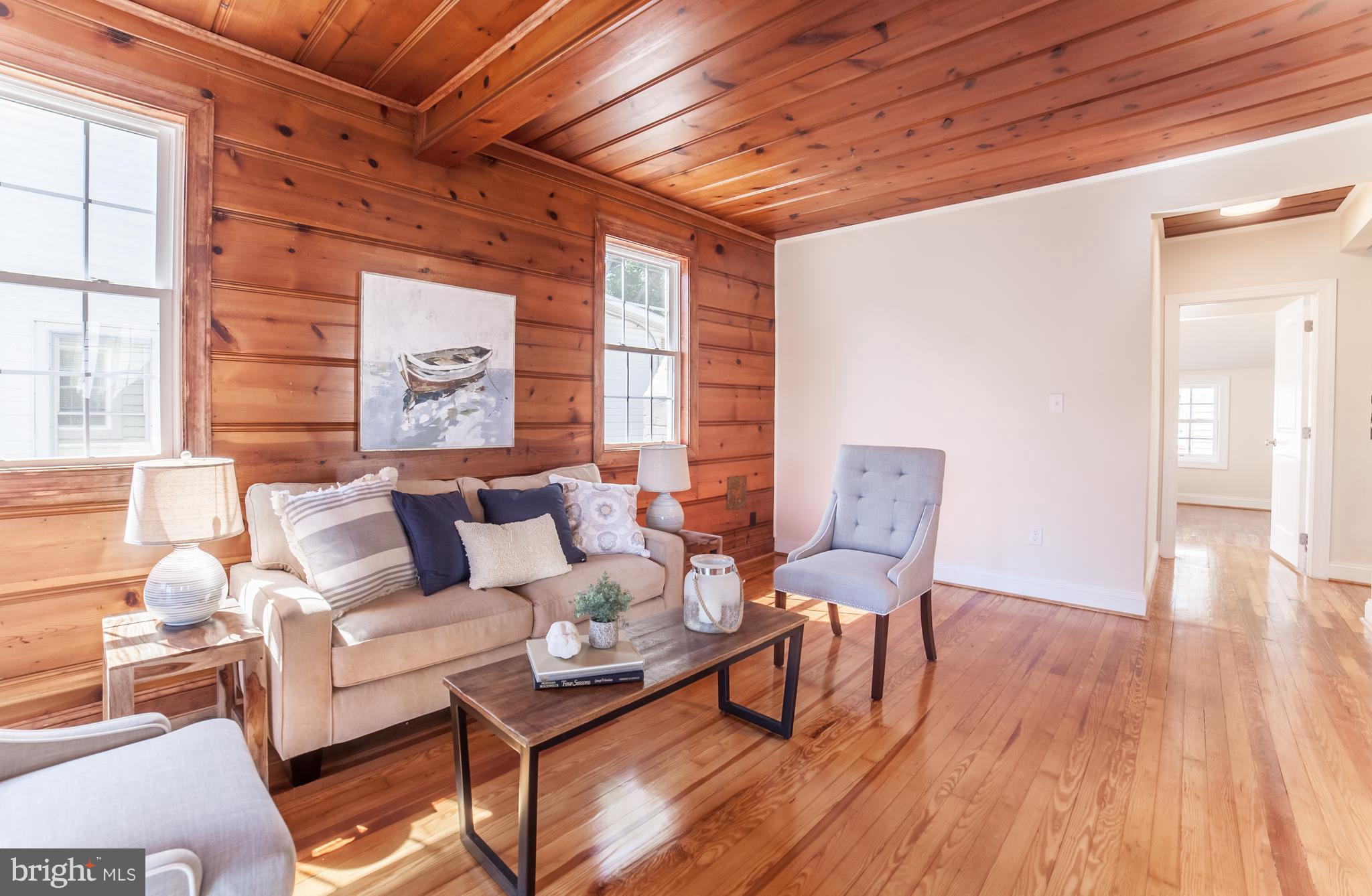 1656 Cornfield Road Pasadena, MD 21122 - Photo 11 of 30 Living Room