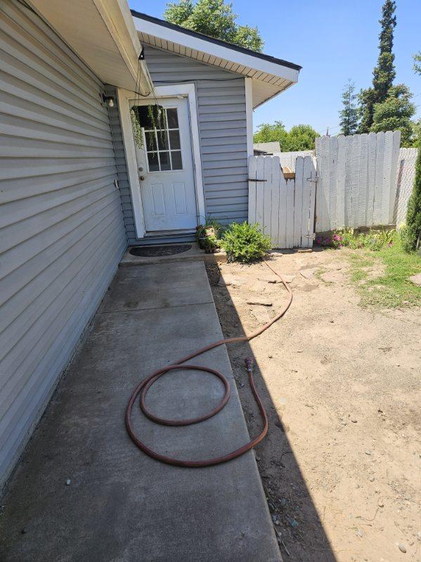 66 South Stearns Road Oakdale, CA 95361 - Photo 2 of 14
