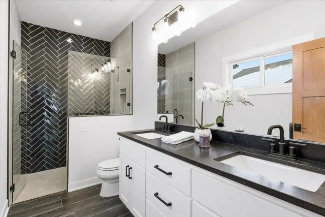 $630,000 | 1962 Hadley Hills Drive Northeast, Rochester, MN 55906