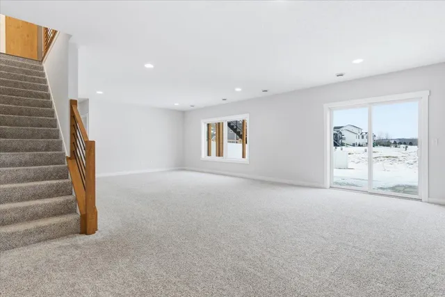 $630,000 | 1962 Hadley Hills Drive Northeast, Rochester, MN 55906