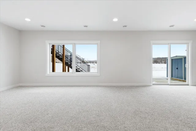 $630,000 | 1962 Hadley Hills Drive Northeast, Rochester, MN 55906