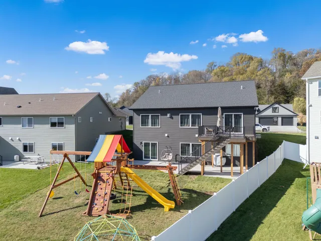 $630,000 | 1962 Hadley Hills Drive Northeast, Rochester, MN 55906