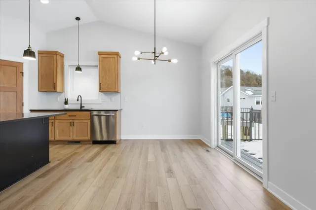 $630,000 | 1962 Hadley Hills Drive Northeast, Rochester, MN 55906