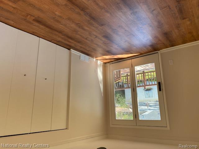 903 Roselawn Drive Rochester, MI 48307 - Photo 10 of 12
