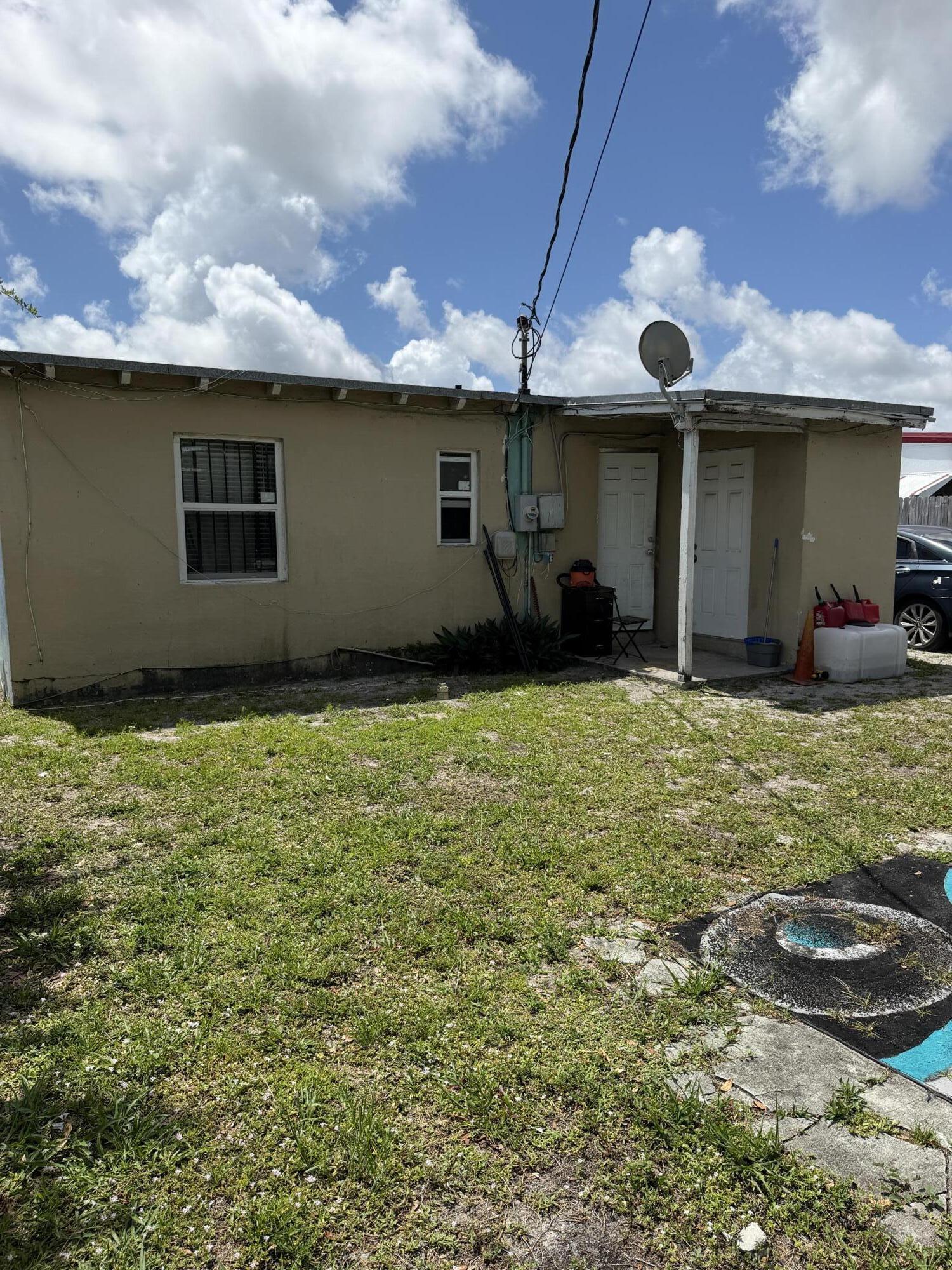 2241 Rutland Street Opa-Locka, FL 33054 - Photo 5 of 12 IMG_5113