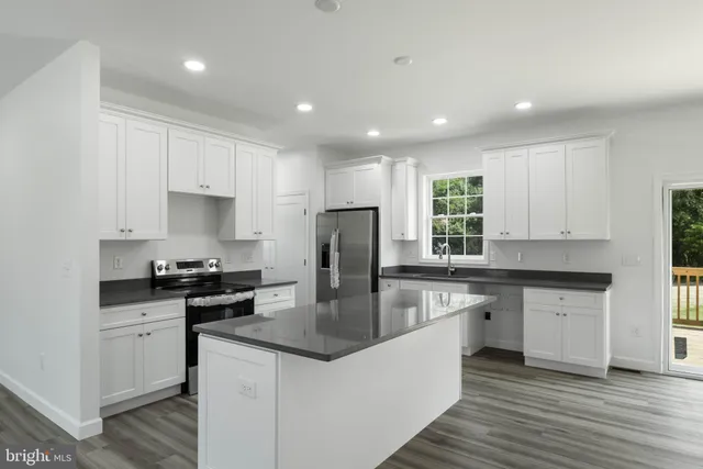 $355,000 | 10717 Towers Lane, Seaford, DE 19973