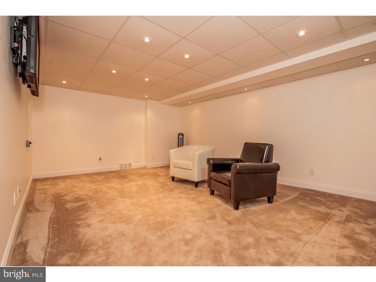 35 Glendale Road Havertown, PA 19083 - Photo 14 of 22 Gallery Image 14