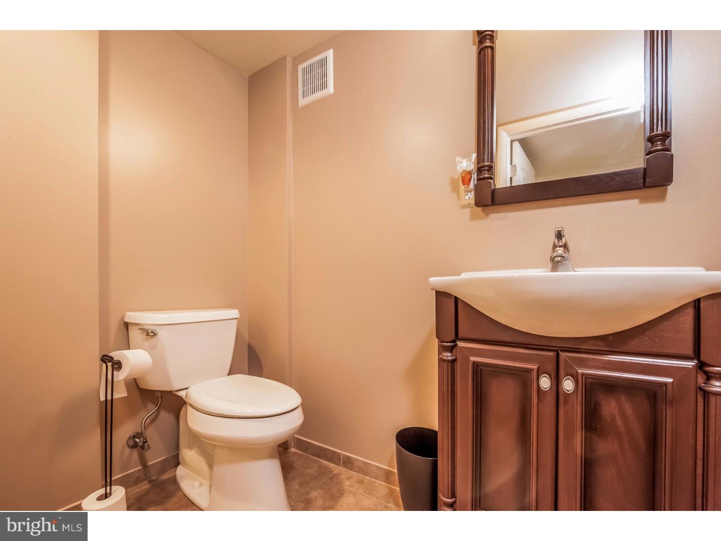 35 Glendale Road Havertown, PA 19083 - Photo 16 of 22 Gallery Image 16