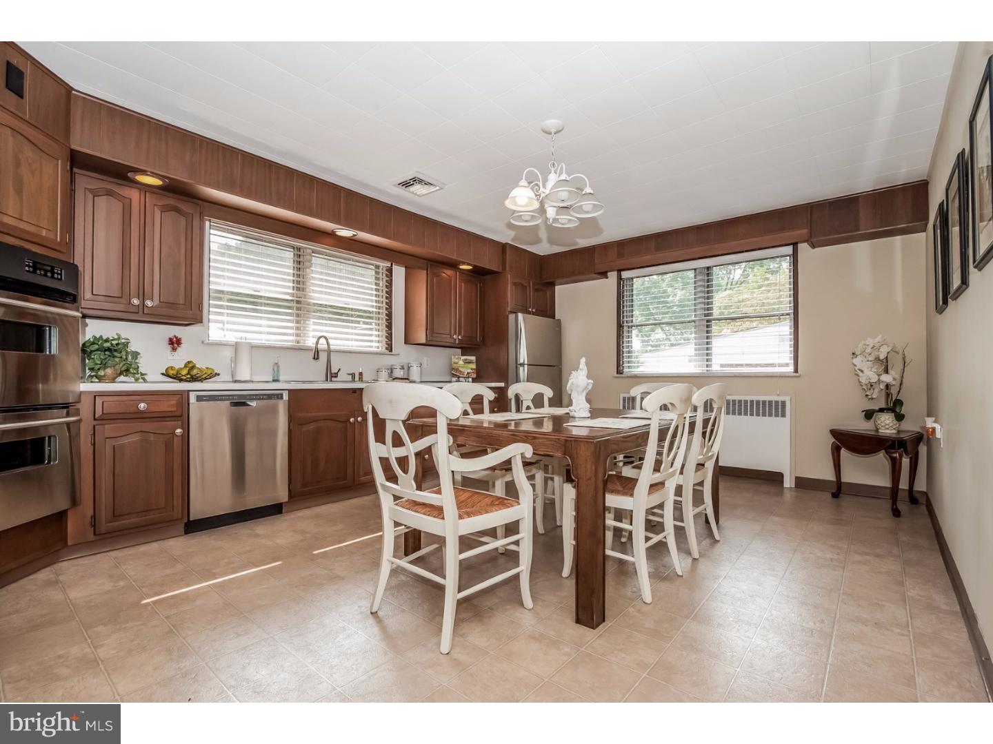 35 Glendale Road Havertown, PA 19083 - Photo 7 of 22 Gallery Image 7