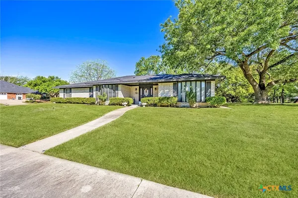 $389,900 | 6101 Stillwood Drive, Killeen, TX 76543