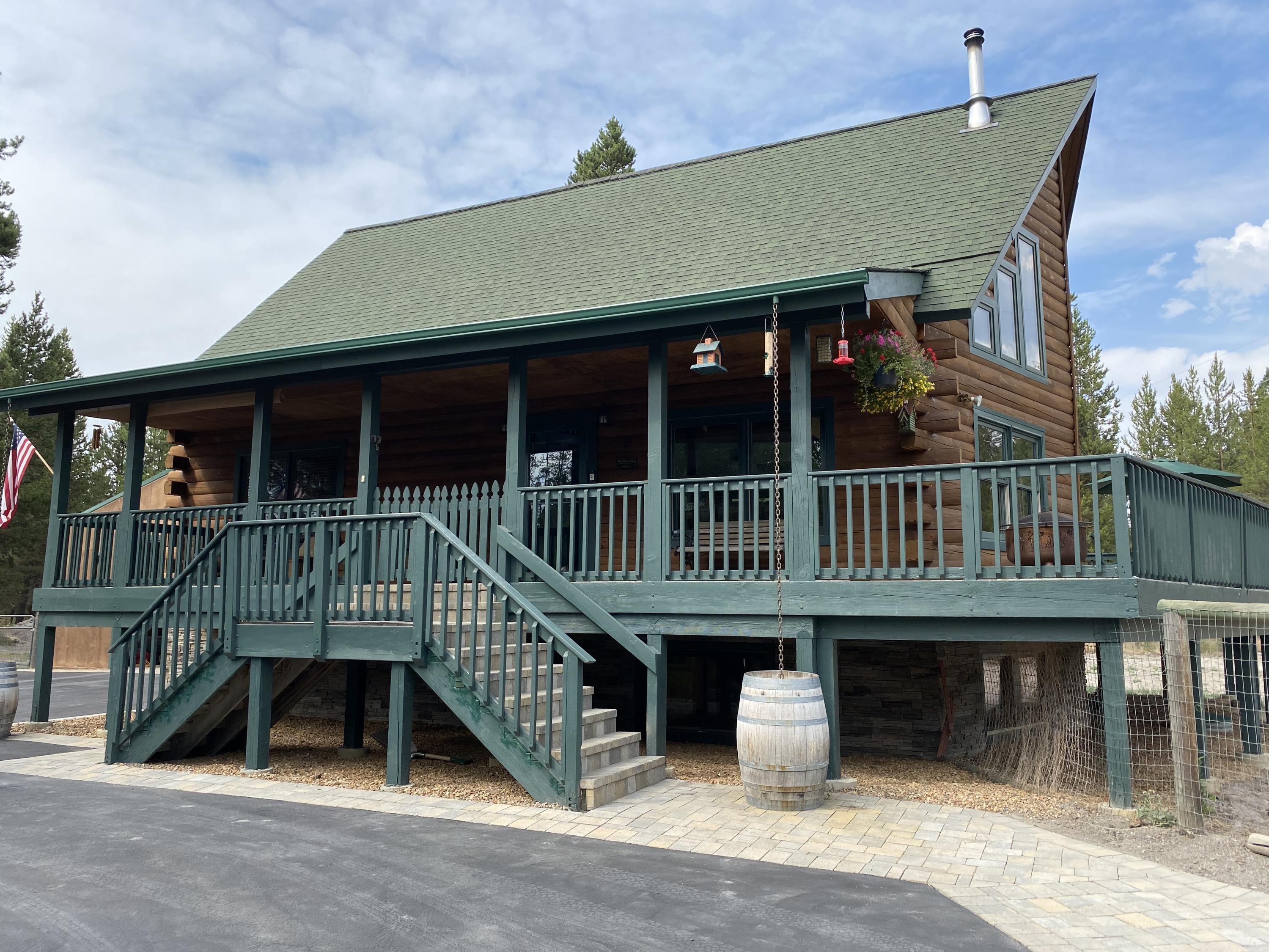 17872 Old Wood Road Bend, OR 97707 - Photo 22 of 28 18. Front of House 2