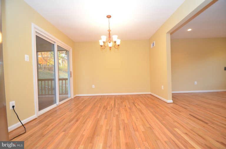 13411 Delaney Road Woodbridge, VA 22193 - Photo 19 of 30 Dining Room
