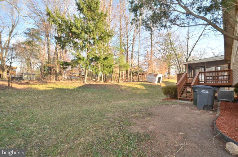 13411 Delaney Road Woodbridge, VA 22193 - Photo 10 of 30 Exterior (Rear)