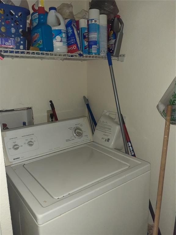 455 Alt 19, Unit 16 Palm Harbor, FL 34683 - Photo 17 of 25 a utility room with dryer and washer