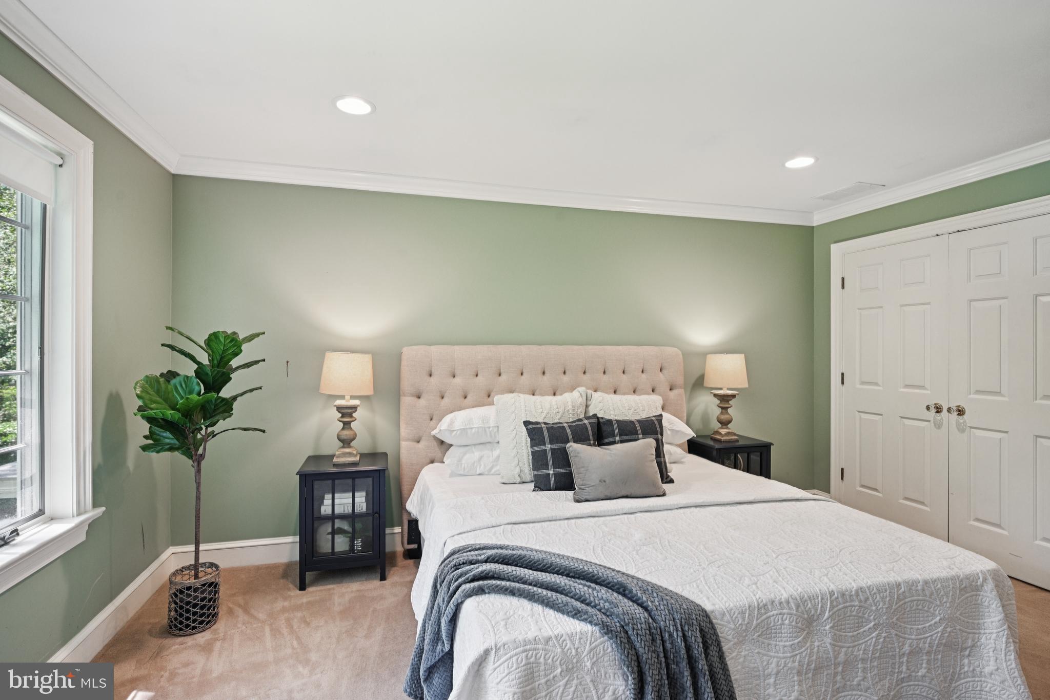 12 Cove Road Moorestown, NJ 08057 - Photo 35 of 67 Bedroom across from Full Bath