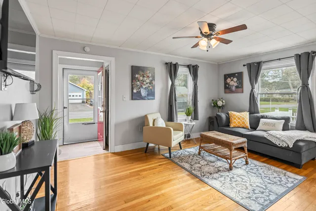 $214,900 | 20 Fairview Avenue, Nassau, NY 12123